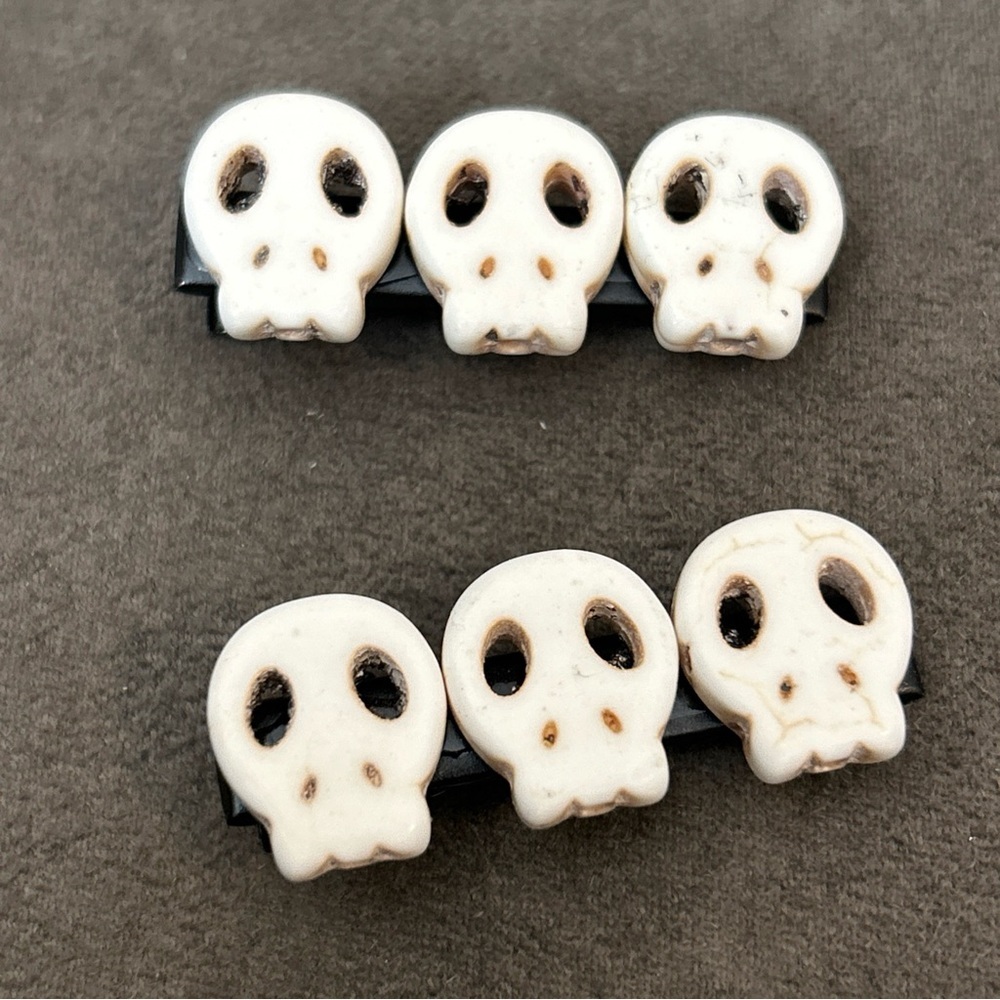 Head Skull Hair Clips Pin Broach Gothic Punk Goth Hair Clip Emo Goth Set of 2